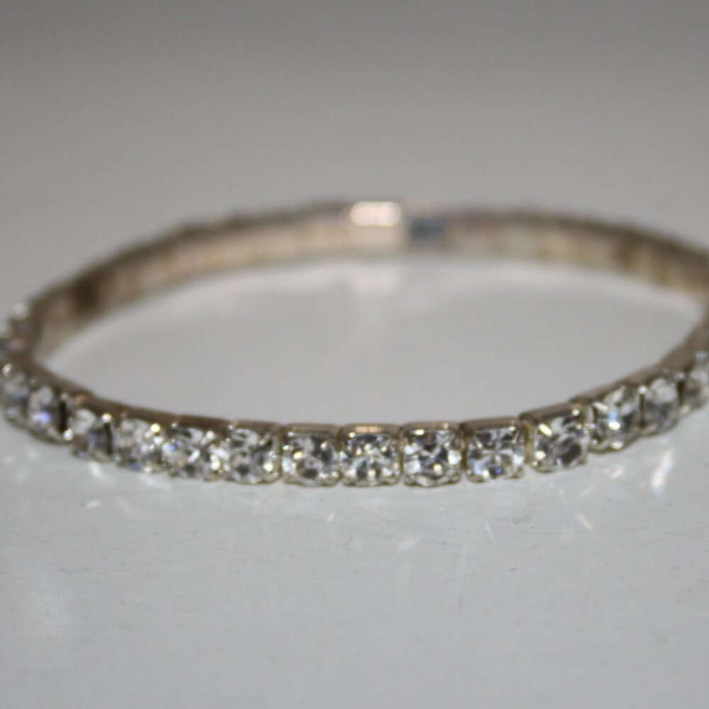 💎 Beautiful Silver Rhinestone Bracelet 💎